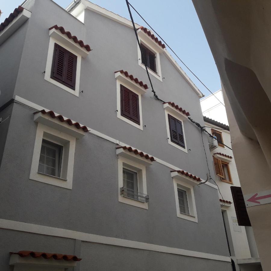 Apartman Dinka Baška Zewnętrze zdjęcie